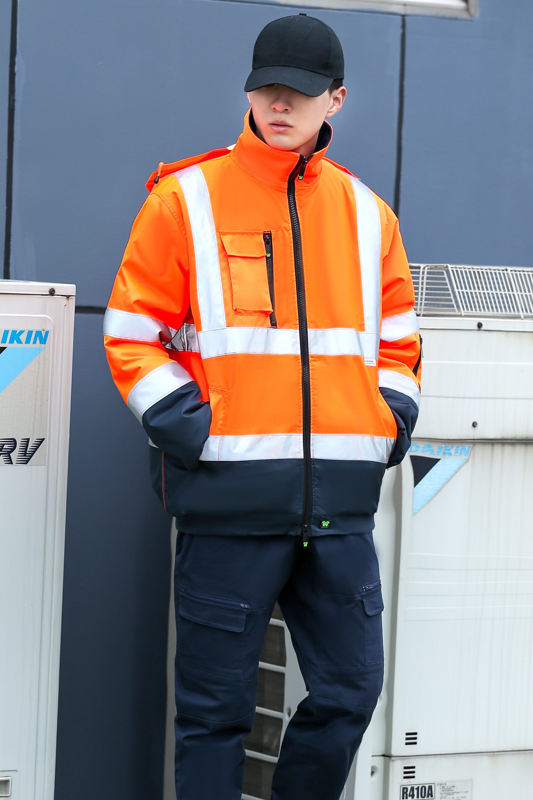 621 高亮荧光加厚棉衣